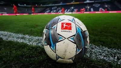 إصابة 14 لاعبا بفيروس كورونا بعد عودة الدوري الألماني