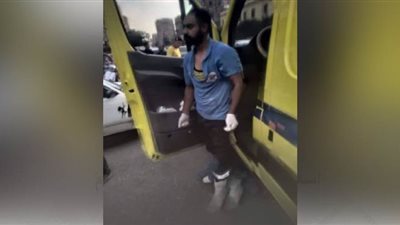 مسعف يكشف تفاصيل الاعتداء عليه أثناء نقل مصاب بكورونا في العباسية