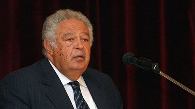 نقيب المحامين رجائي