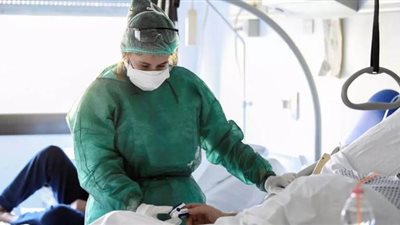 تسجيل 2392 إصابة بكورونا في إيران