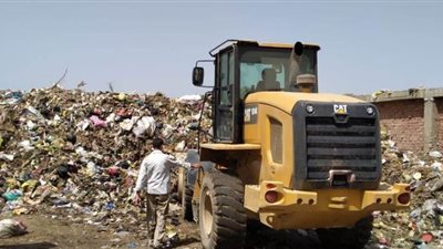 البيئة: رفع ٣٠٠ ألف طن مخلفات صلبة ومتابعة التخلص الآمن من المخلفات الطبية