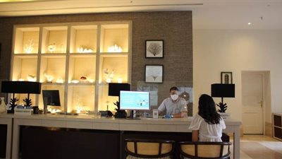 8 صور ترصد بدء تشغيل السياحة الداخلية بالفنادق في 4 محافظات