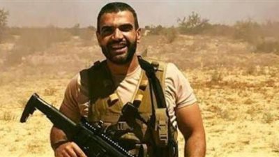 في رثاء الشهيد أحمد المنسي.. عمر كمال يبدع في غناء 