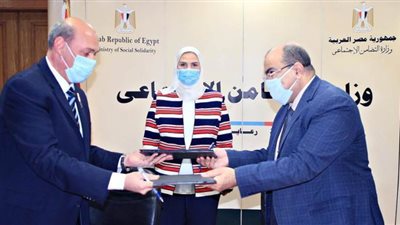 التضامن: تقديم مساعدات نقدية لـ١٠ آلاف أسرة