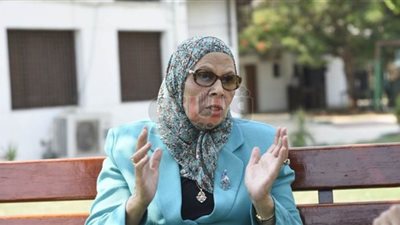 آمنة نصير: لا بد من دراسة متأنية قبل عودة ممارسة الشعائر الدينية بالمساجد