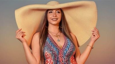 دعاء صلاح تدخل عالم 