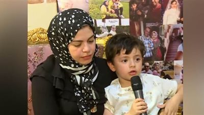 الطفل عمر نجل الشهيد الشبراوي يغني نشيد الصاعقة 