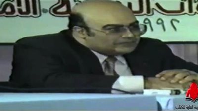 بعد عرض هيئة الكتاب لها.. كيف كانت مناظرة فرج فودة سلاح اغتياله | فيديو