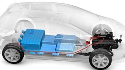سباق على تصنيع البطاريات الكهربائية