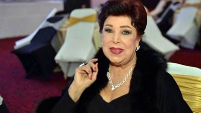 دينا تطالب متابعيها بالدعاء للفنانة رجاء الجداوي بعد إصابتها بكورونا