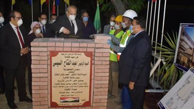 الخشت يضع حجر أساس مسرح 