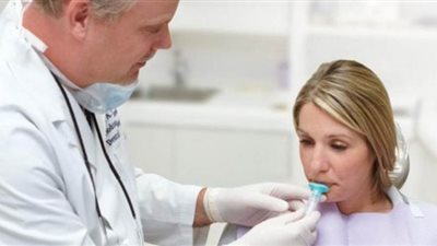 فرنسا تطرح اختبار لعاب منتصف يونيو للكشف عن كورونا في أقل من ساعة