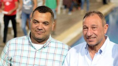 الخطيب يطمئن على مدير جهاز السباحة بالأهلي بعد إصابته بكورونا