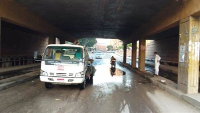 السيطرة على انفجار خط الصرف الصحي بطوخ