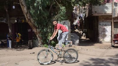 بالدراجات والمراجيح.. أطفال شبرا الخيمة يحتفلون بعيد الفطر | صور