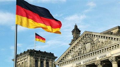 عودة الحياة.. ألمانيا تبحث رفع حظر السفر لـ 31 دولة أوروبية