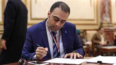 برلماني يطالب الصحة بضم ١٤٠ مستشفى إخوانية لأصول الوزارة