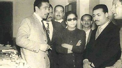 800 جنيه تثير الخلاف بين محمد الموجى وأم كلثوم