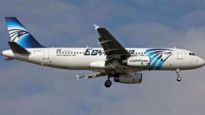 رحلة طيران استثنائية لعودة المصريين العالقين في أبوظبي.. غدا