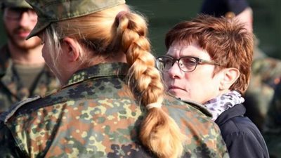 ألمانيا تشكل لجنة لمكافحة التطرف اليميني في الجيش