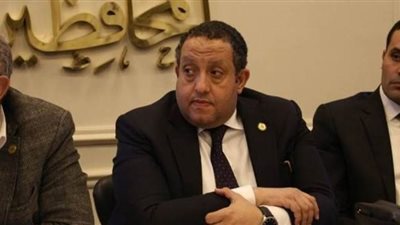 اقتراح برلماني بزيادة العاملين على رقم 105 وسيارات الإسعاف لمواجهة كورونا