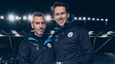 جاريث تايلور يوافق على تدريب فريق سيدات مانشستر لمدة 3 سنوات