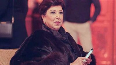 رجاء الجداوي عن شائعة وفاتها: ربنا يزيح الغشاوة من على القلوب.. وأتلقى رعاية متساوية مع باقي المرضى