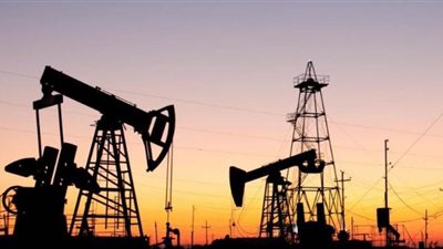 انخفاض أسعار النفط بعد بيانات أمريكية مفاجئة