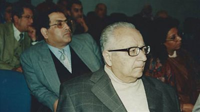 نقابة كتاب مصر تنعي رئيسها الشرفى عوني عبد الرؤوف