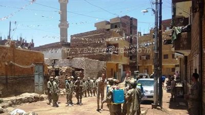 محافظ أسوان: 4 الأف جنية غرامة مخالفة عدم ارتداء الكمامة بدءا من الغد