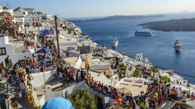 اليونان تفتح المجال الجوي أمام 29 دولة اعتبارا من منتصف يونيو المقبل