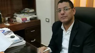 ورثت محلا بإيجار مفتوح من والدي وأعمامي يريدون إخراجي منه.. ما الحل؟.. قانوني يجيب