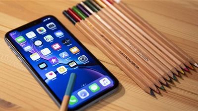 اسعار هاتف iPhone XRs الجديد بعد إعادة بيعه في الأسواق بثمن أرخص