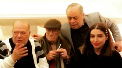 روجينا تنعى حسن حسني: أبويا في الحياة والتمثيل