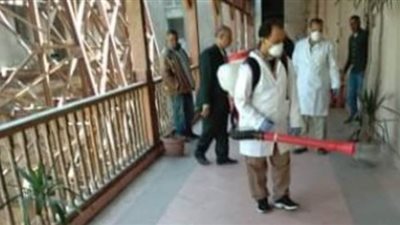 مسنة تخالف العزل المنزلي وتخرج للسوق بالعجمي: 