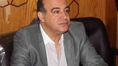 برلماني يطالب بحملة توعية عن كيفية تصنيع الكمامات بالمنازل 