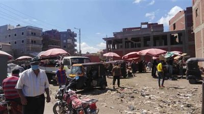 فض الأسواق وتجمعات الباعة الجائلين في ميت سلسيل بالدقهلية | صور