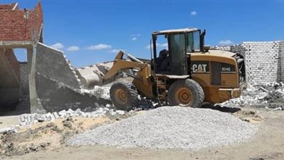 إزالة 16 حالة تعد عن الأراضي الزراعية بالقنطرة غرب الإسماعيلية