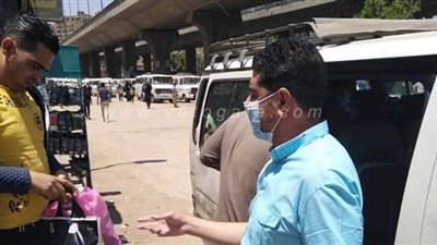 تحرير 18 محضرا لغير الملتزمين بارتداء الكمامات بالدقي