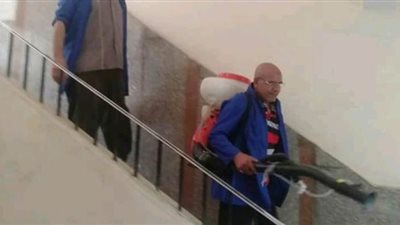 أوقاف القاهرة تواصل عمليات التعقيم لمواجهة فيروس كورونا | صور