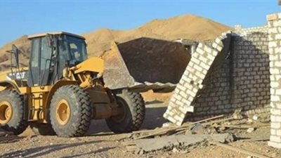 إزالة 40 حالة تعد على أملاك الدولة والأراضي الزراعية بـ 6 محافظات