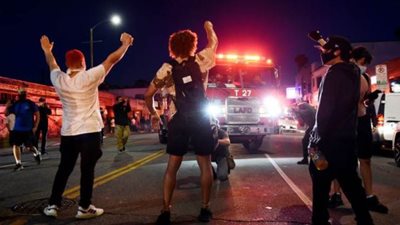 فرض حظر التجول على 25 مدينة أمريكية بسبب الاحتجاجات | صور