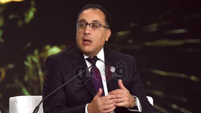 مدبولي يكلف بتفعيل لجنة الأزمات في كل محافظة.. وضع ضوابط للمستشفيات الخاصة.. و6 محافظات الأعلى في معدل الإصابات