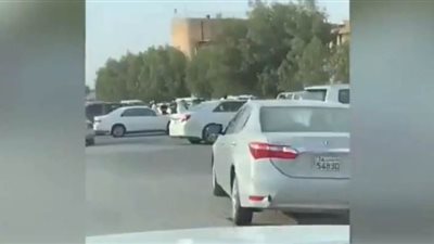 زحام بشوارع الكويت في أول أيام العودة التدريجية للحياة | فيديو
