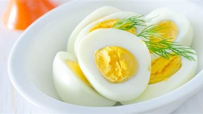احذرى.. سلق البيض لفترة طويلة يعرضك لمشاكل القولون
