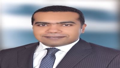 قارئ: هل يمكن إجراء جراحات تدبيس المعدة لأى شخص يعانى من زيادة الوزن؟