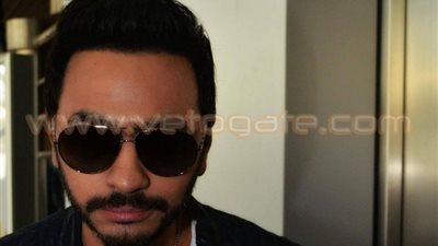 تامر حسنى يتوجه إلى «فرنسا»