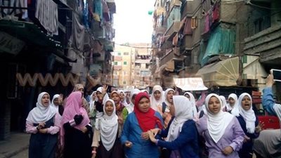 مسيرة لطالبات الإرهابية بمنطقة أبو سليمان في الإسكندرية