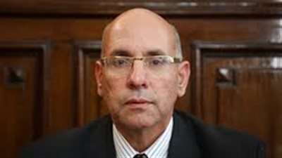 وزراء خلف القضبان.. القبض على «هلال» فور تقديم استقالته.. 8 سنوات لـ«الغريب» بـ«الجمارك».. المشدد 10 سنوات لـ«والي» لإهدار 700 مليون جنيه.. سجن «العادلي