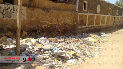 إضراب عمال نظافة كوم أمبو لليوم الخامس